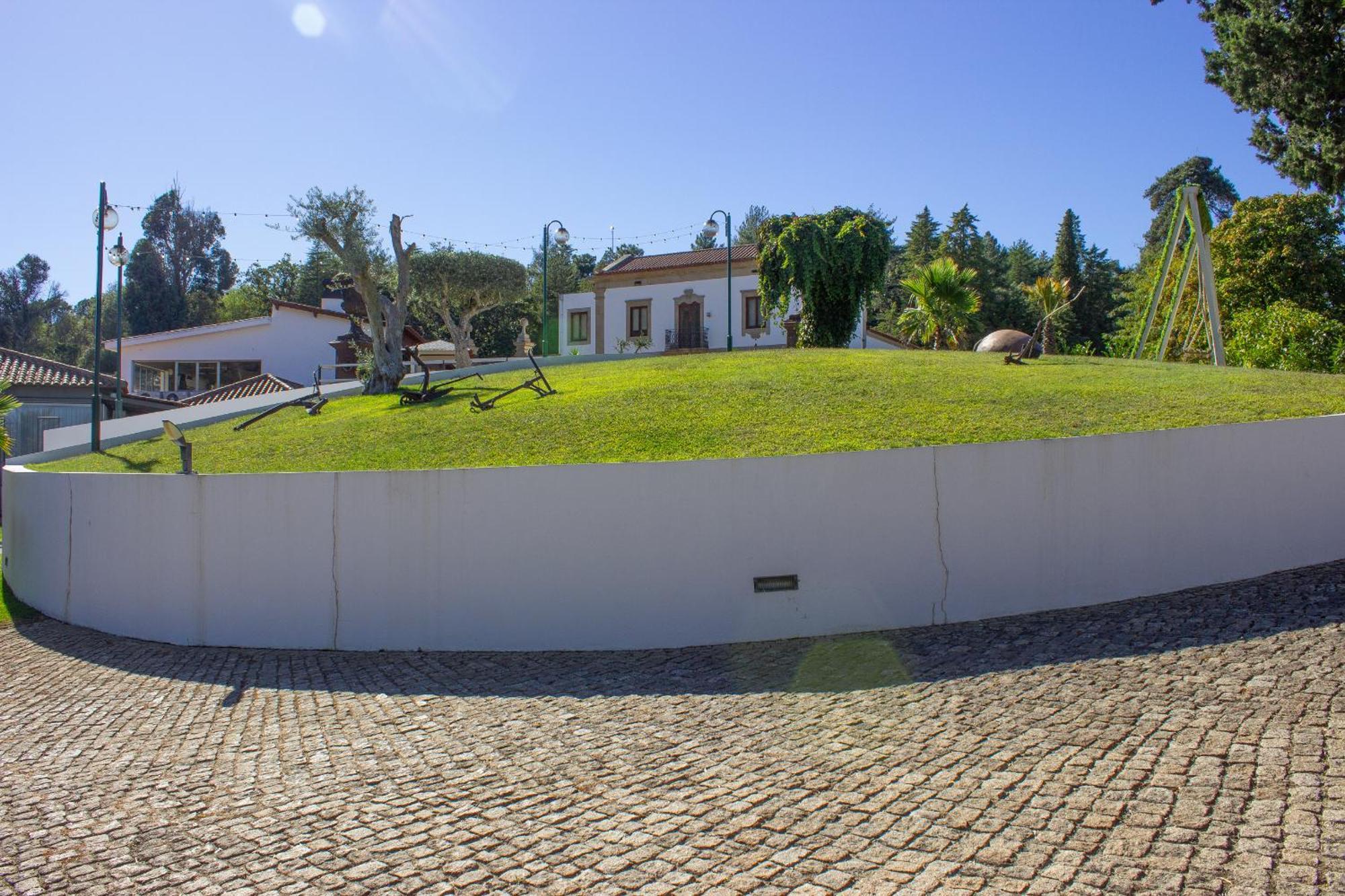 Hotel Rural Casa De Samaioes Chaves Exteriör bild